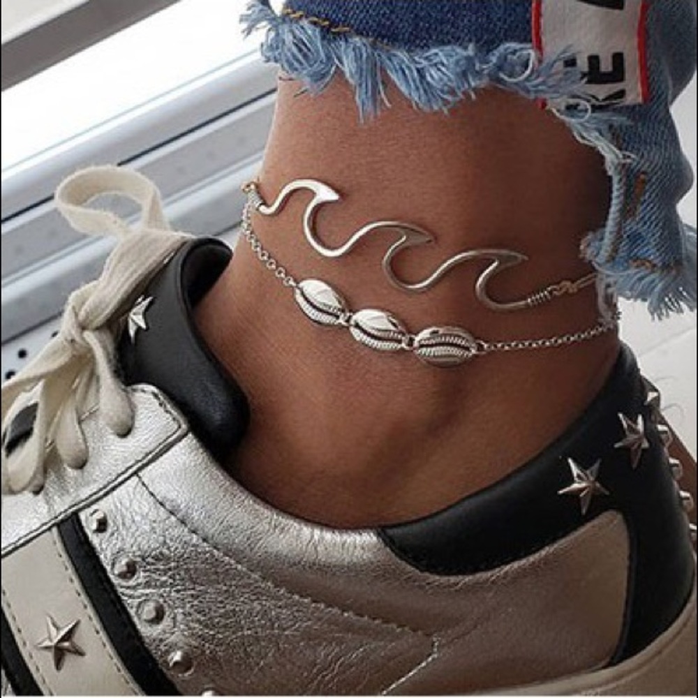 Silver Metal Seashell Desing Anklet Set